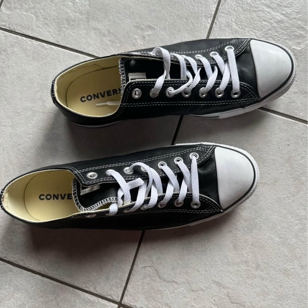 CONVERSE Mens Leather Sneakers Sz 10